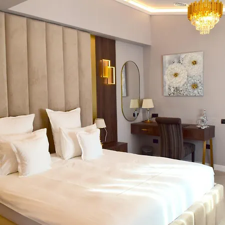 5 Continents Hotel 4*