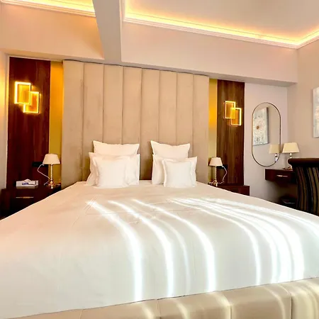 Otel 5 Continents 4*