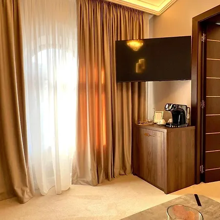 Hotel 5 Continents