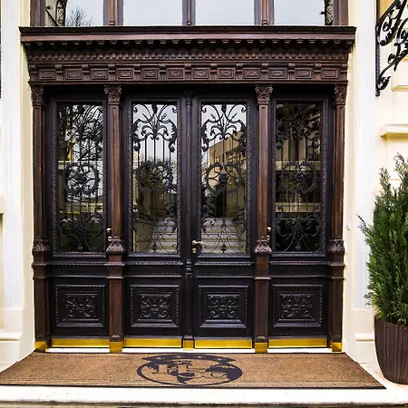 Otel 5 Continents 4*