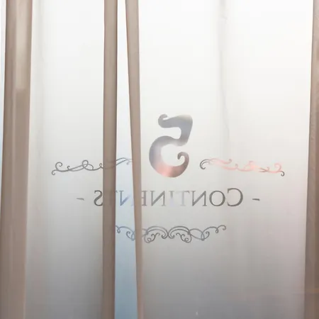 5 Continents Hotel