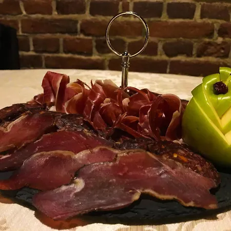 5 Continents Отель Крайова