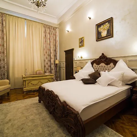 Hotel 5 Continents 4*