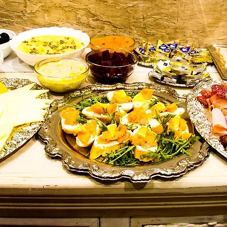 Otel 5 Continents 4*