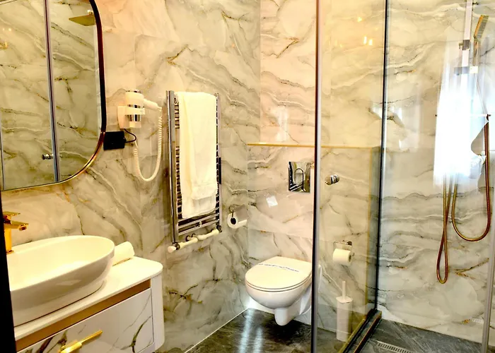 5 Continents Hotel 4*