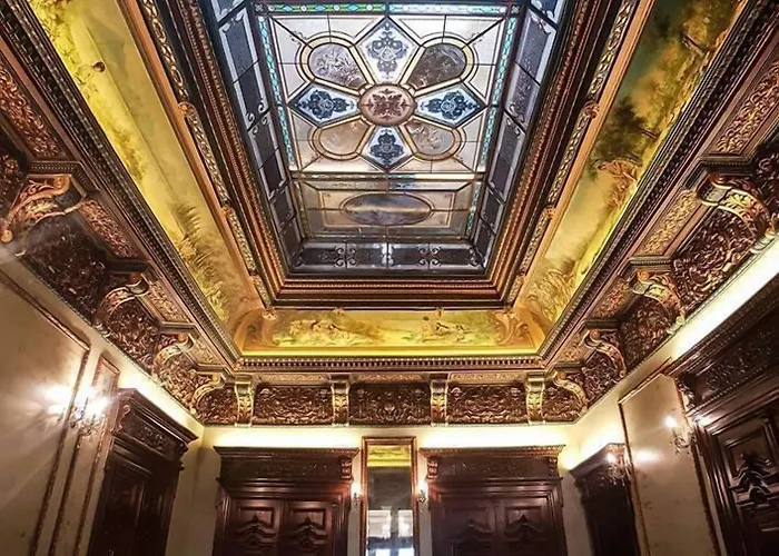 5 Continents Hotel 4*