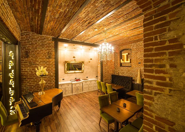 5 Continents Hotel 4*