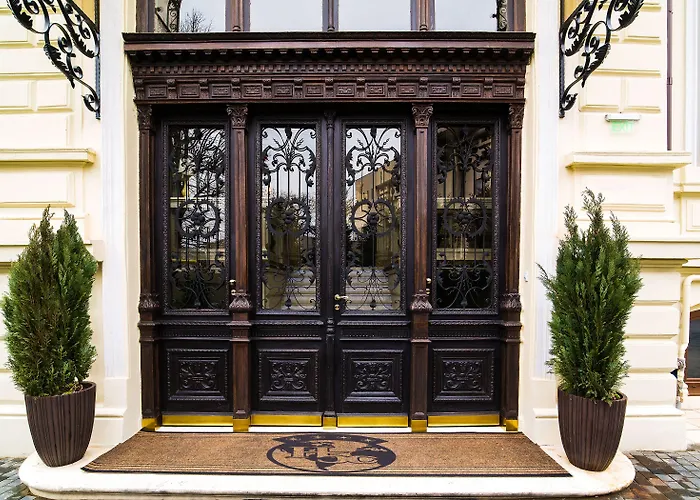 Hotel 5 Continents 4*